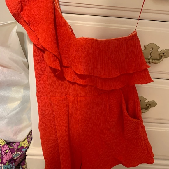 Red romper - Picture 2 of 2